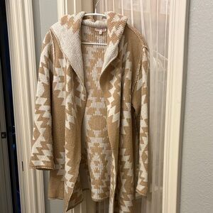 Woven Heart Tan and Cream Patterned Cardigan
